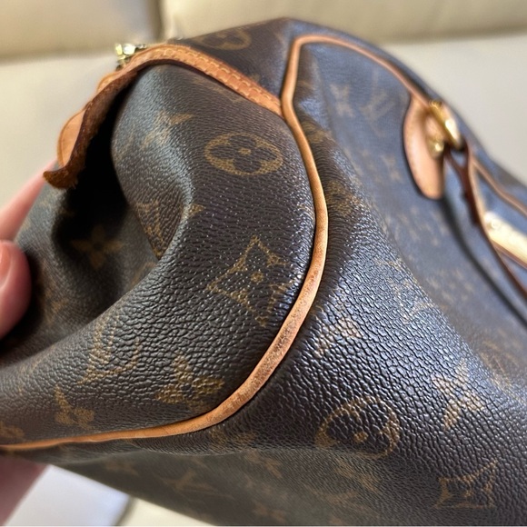 Authentic Louis Vuitton Montorgueil GM - Picture 10 of 15